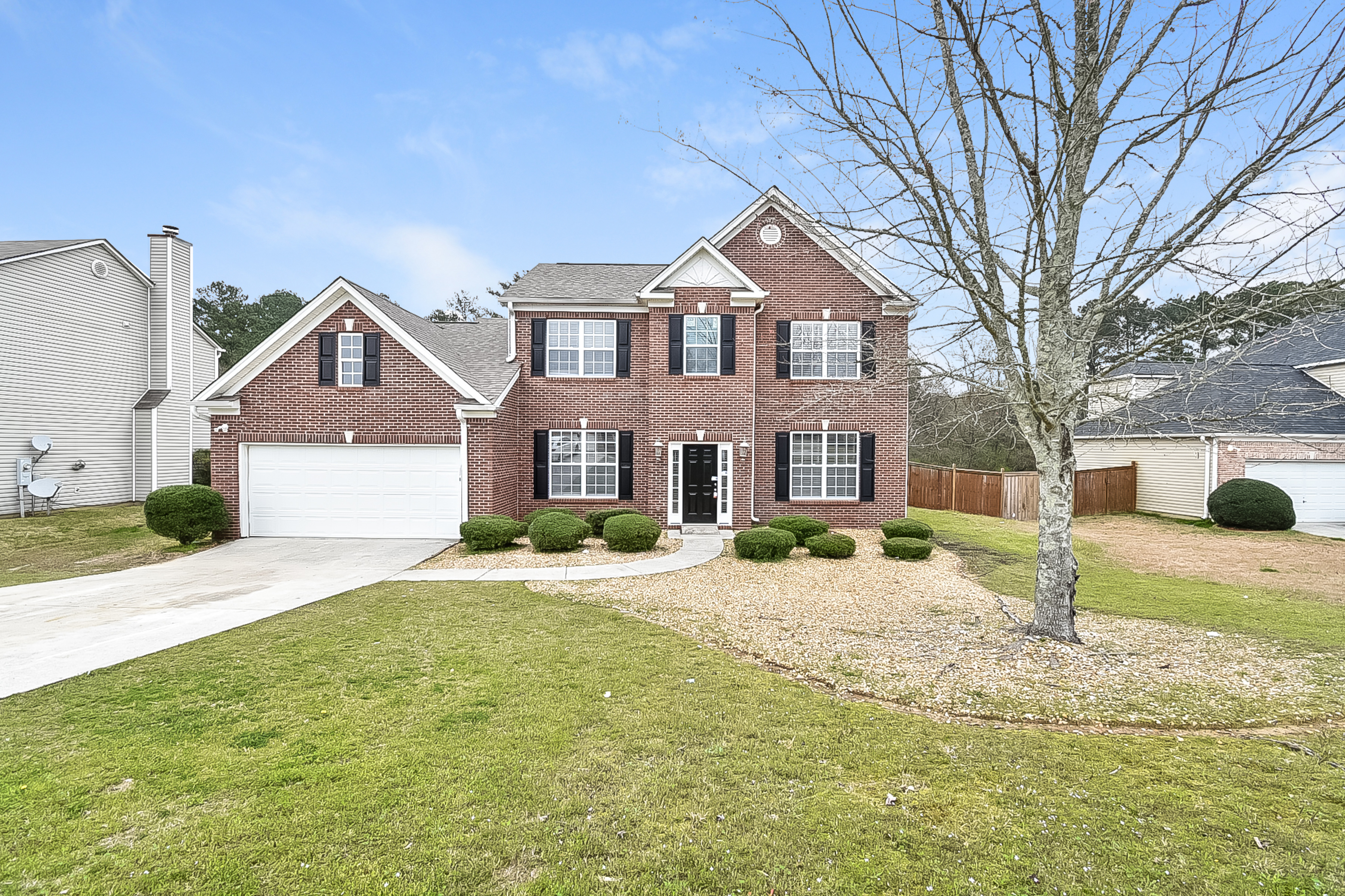 6878 Lakefield Forrest Dr Riverdale, GA 30296